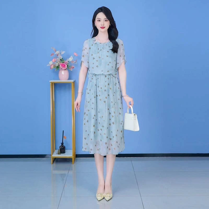 【有里布】2025年夏季新款时尚优雅减龄连衣裙宽松显瘦气质D2641