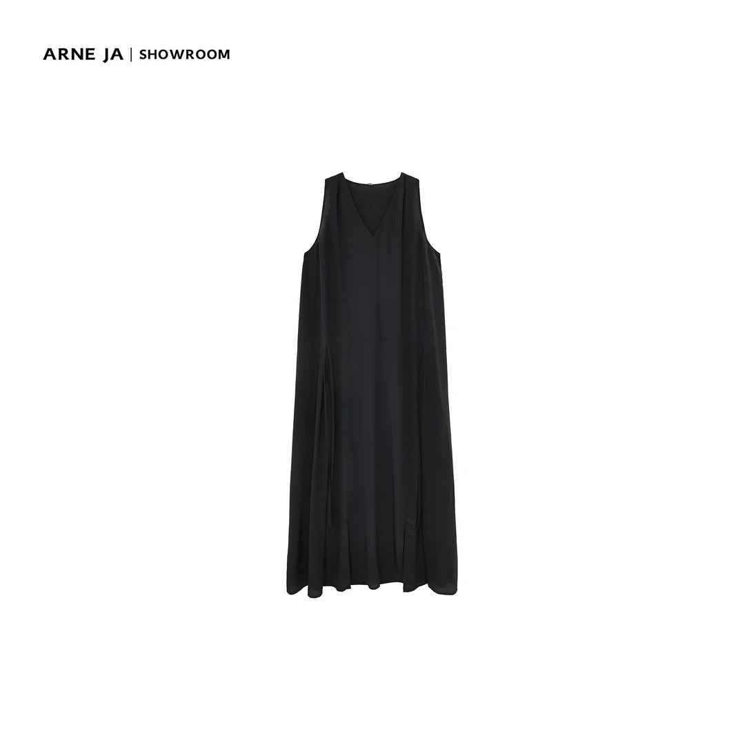 ARNE JA｜“法式赫本风”轻盈系带V领开衩无袖长裙A775