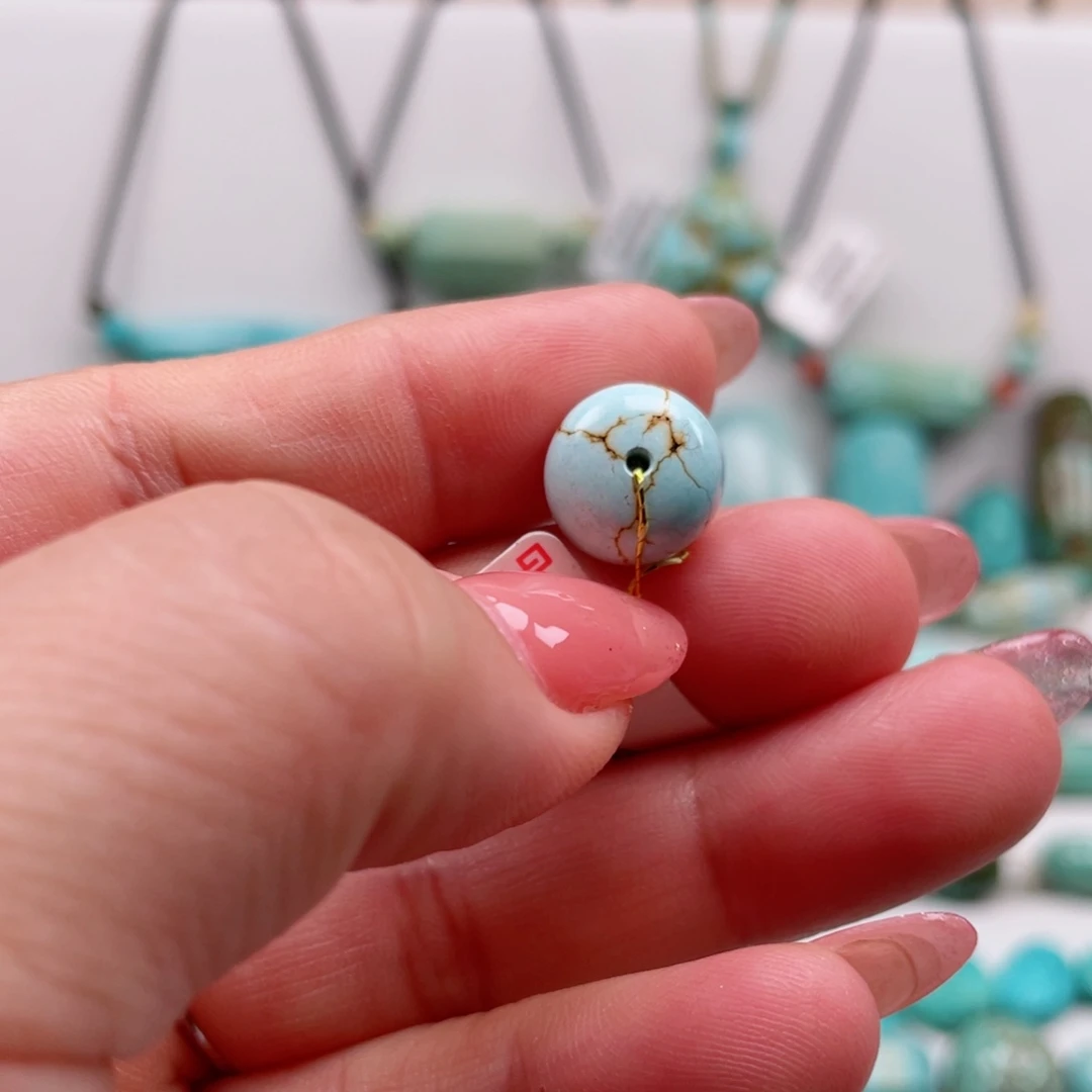 绿松石未镶嵌摆件