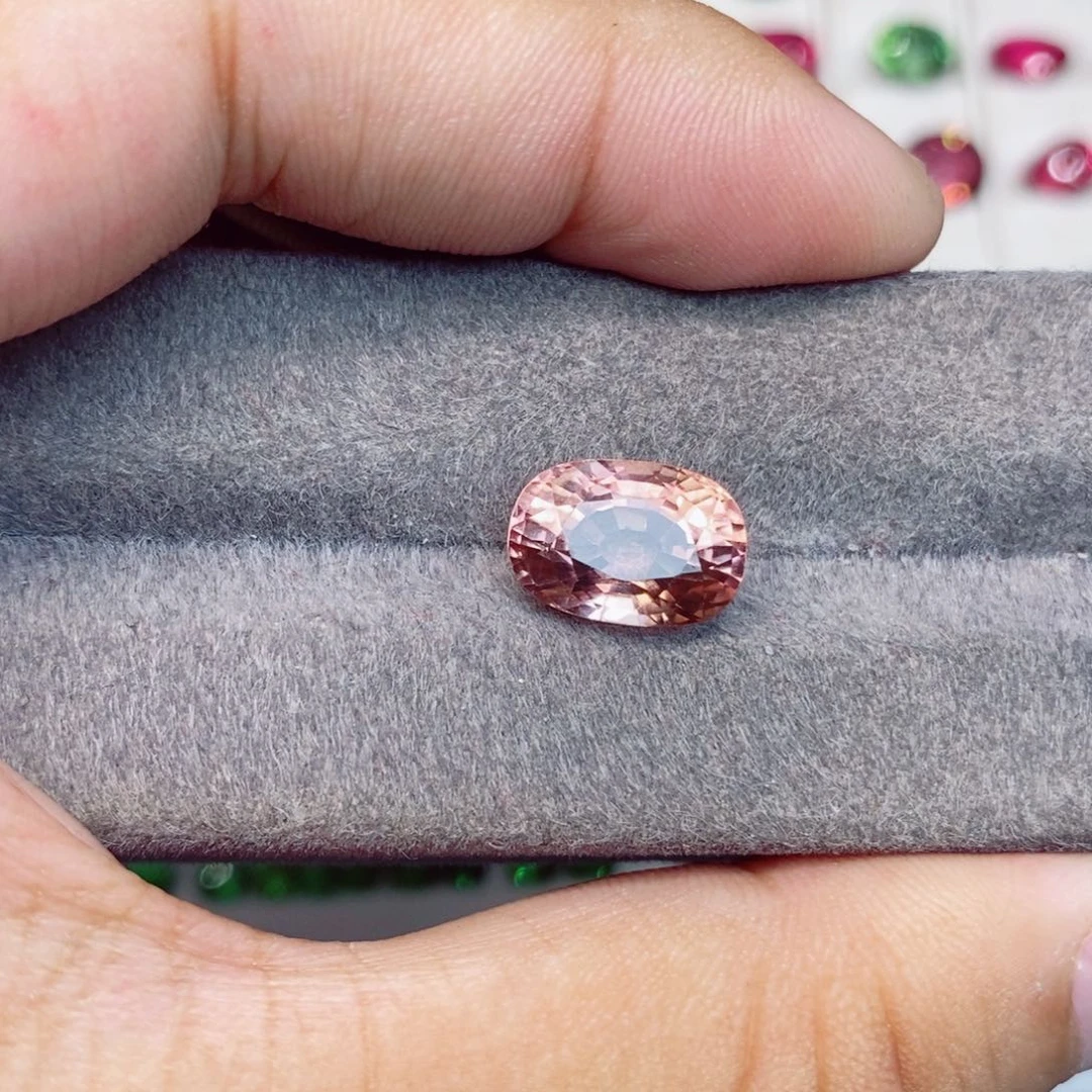 碧玺裸石未镶嵌碧玺5.58克拉