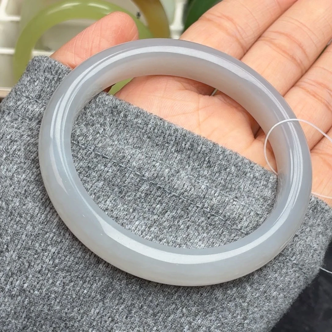 和田玉未镶嵌手镯烟紫73号