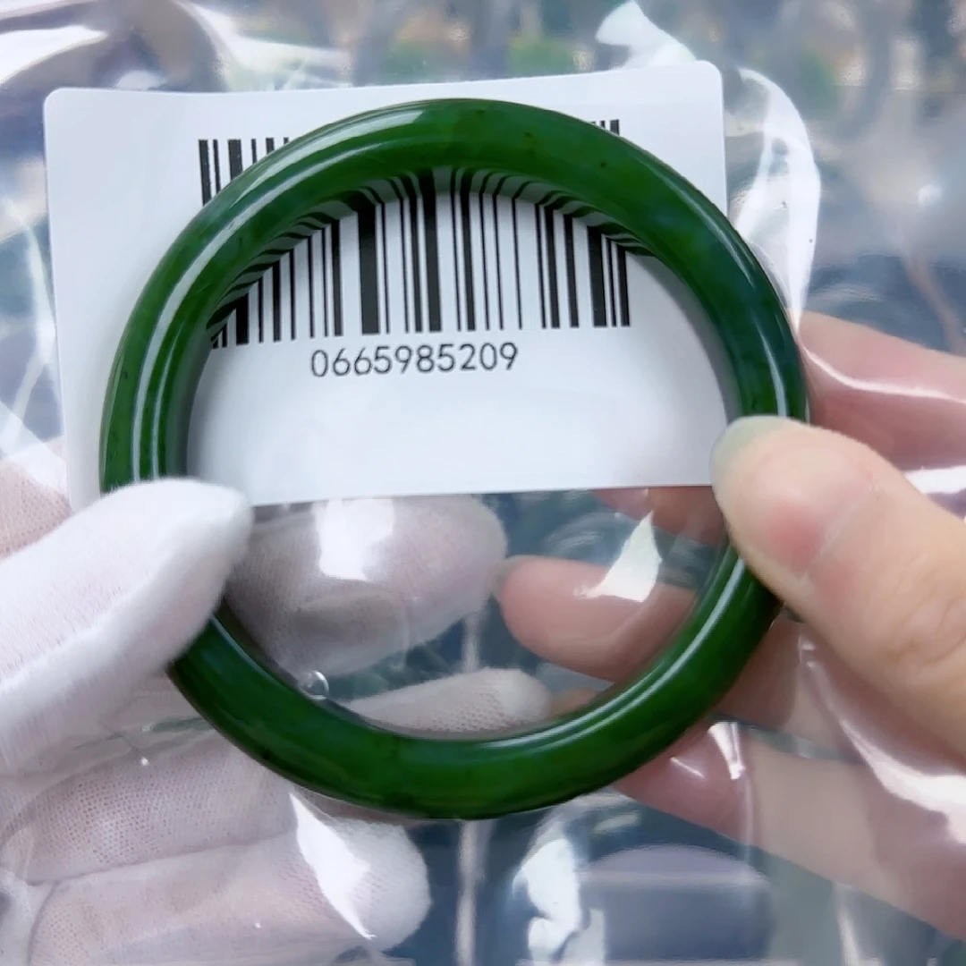 和田玉（碧玉）手镯未镶嵌63