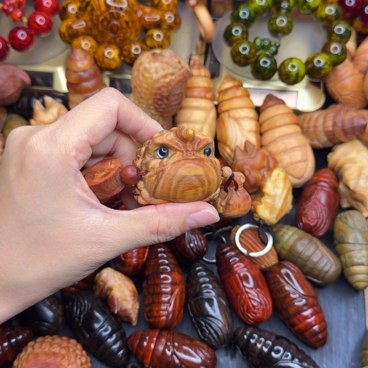 松木琥珀木文玩手串