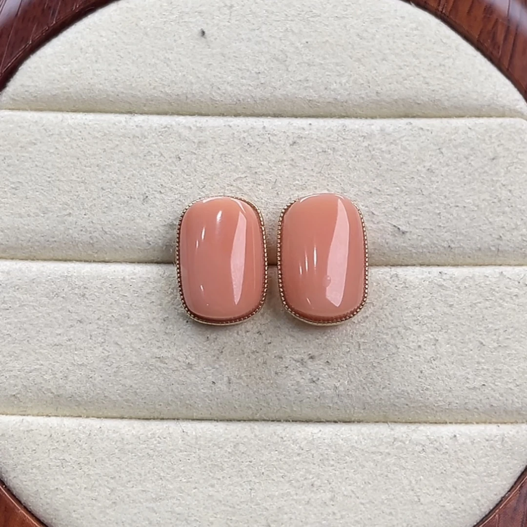 天然红珊瑚台料粉色耳钉