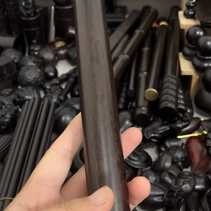 一***求黑酸枝木类紫光檀30公分1根