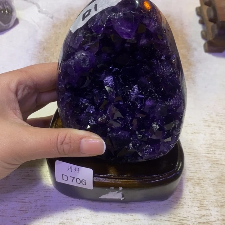 水晶摆件未镶嵌唐****号摆件