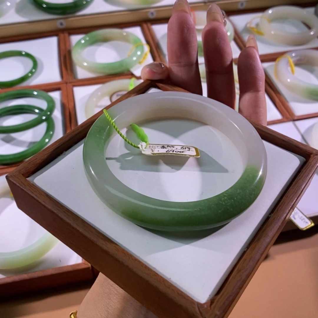 【闪购商品】和田玉（翠青玉）手镯未镶嵌
