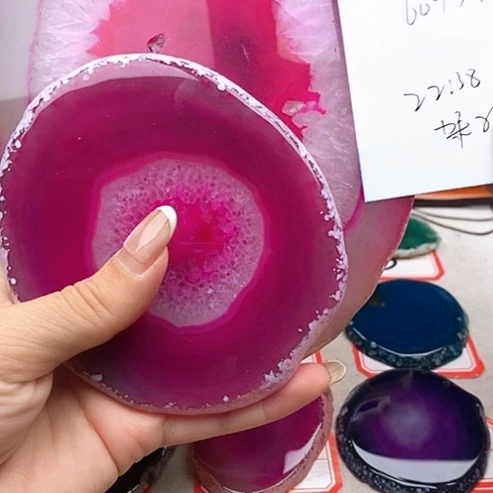 德***院玛瑙/玉髓颈饰未镶嵌