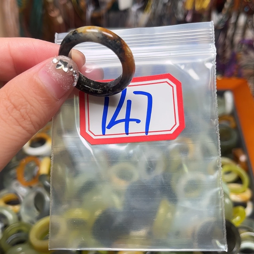 *****未镶嵌蛇纹石玉珠宝奇石