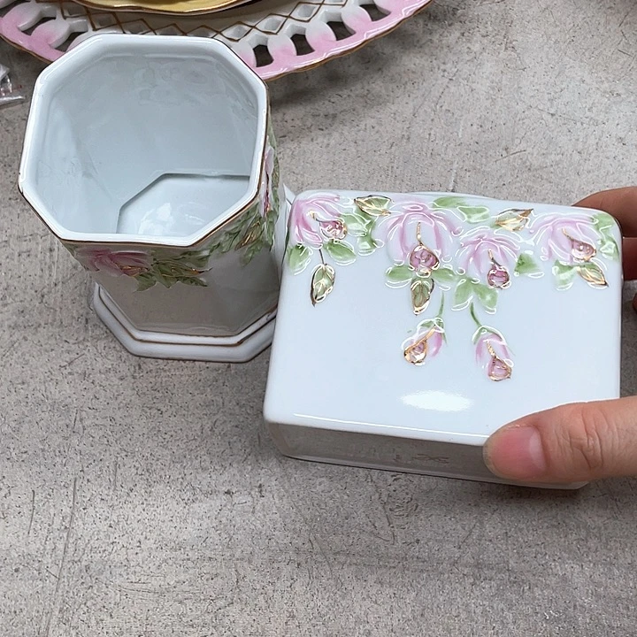 杯碟陶瓷摆件陶瓷