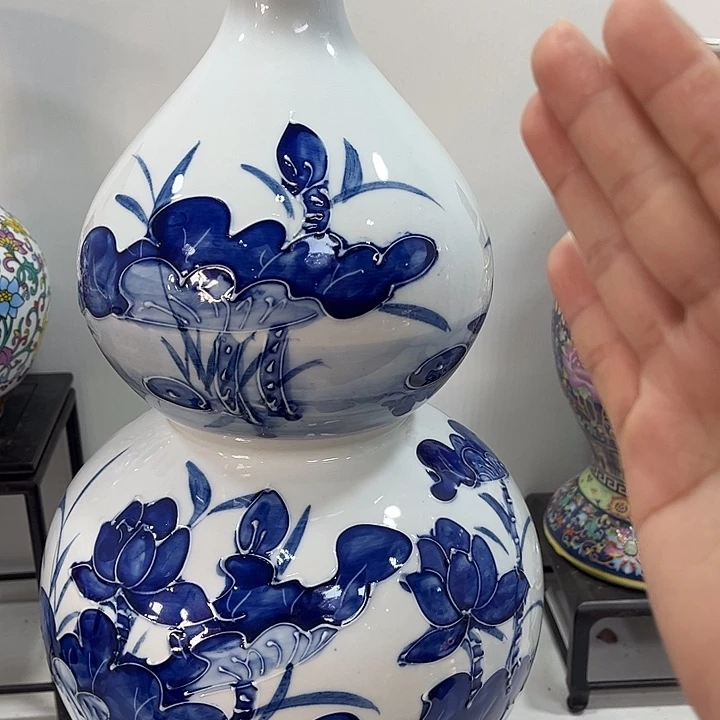 景德镇陶瓷花瓶摆件聚*哥