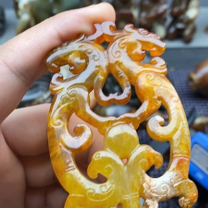 未镶嵌蛇纹石玉颈饰