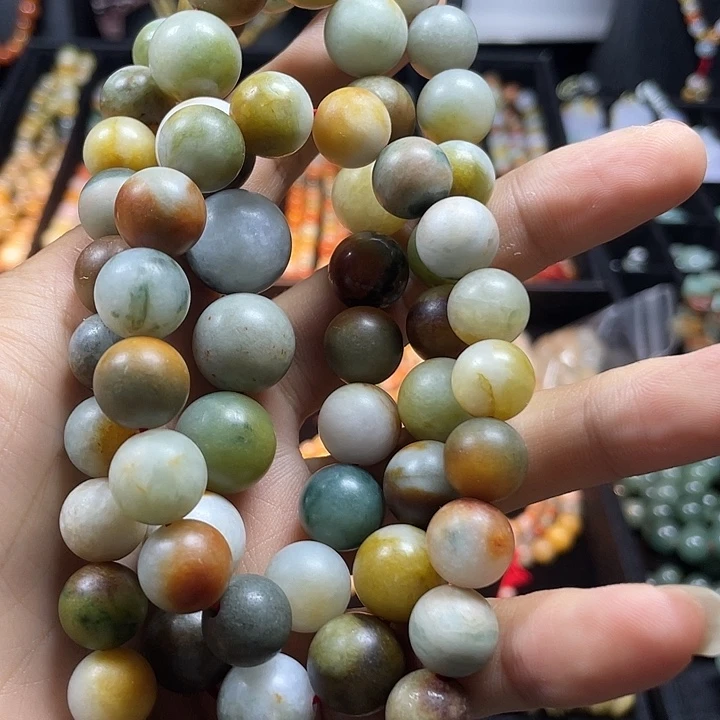 翡翠未镶嵌颈饰珠子