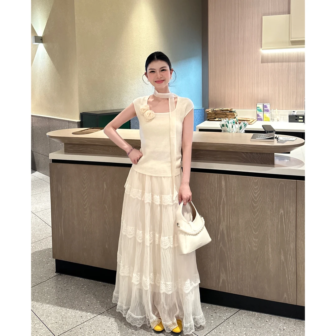 李慧一【天鹅半裙】高级百搭夏季法式蕾丝黑白色显瘦遮胯半身长裙