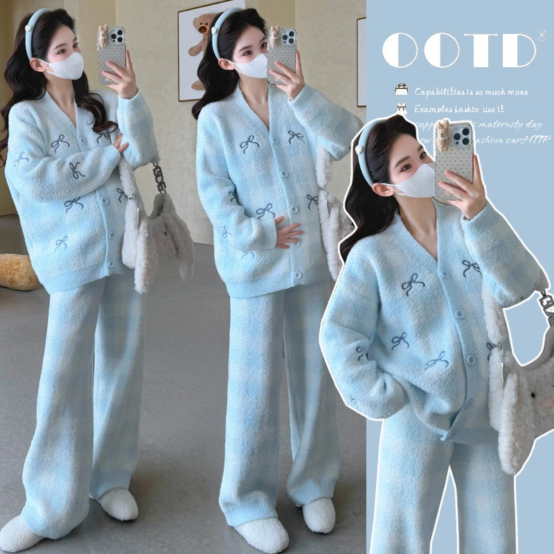 孕妇冬装2025新款韩版时尚洋气重工刺绣半边绒可外穿的居家服套装