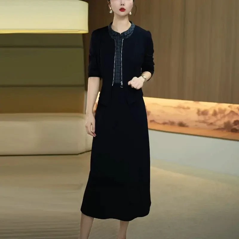 高级帛莱精纺简约洋气时假俩件连衣裙2025秋季新款修身遮肚裙子女