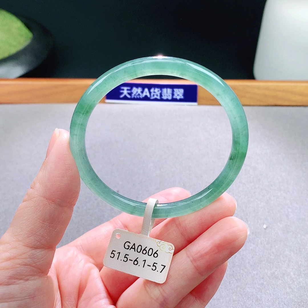 未镶嵌手镯翡翠天然翡翠手镯a货