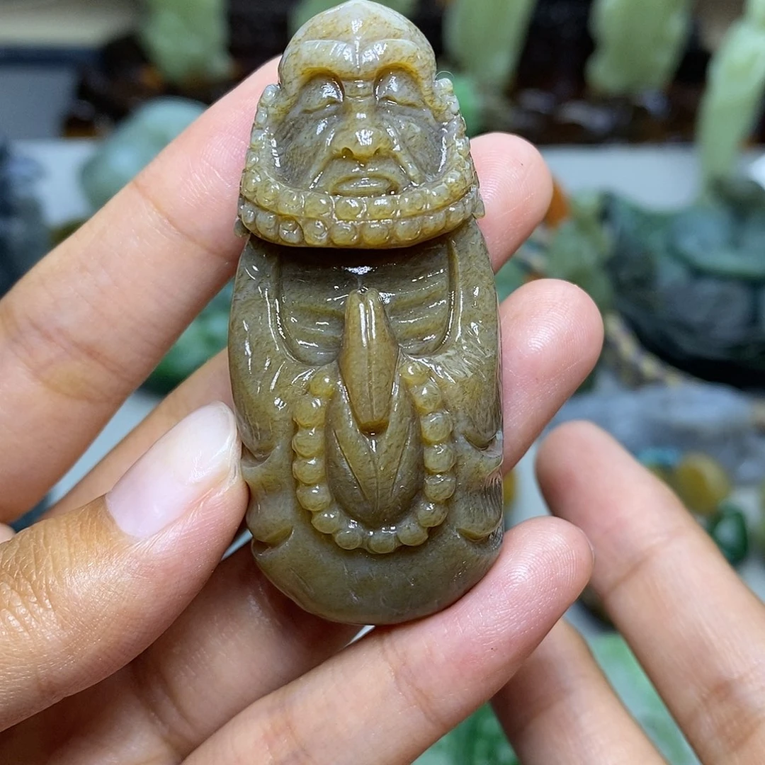 和田玉未镶嵌颈饰奇**成