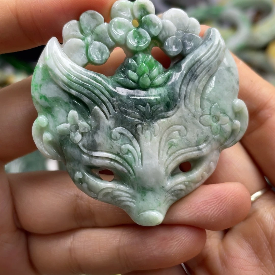 颈饰未镶嵌翡翠牌子