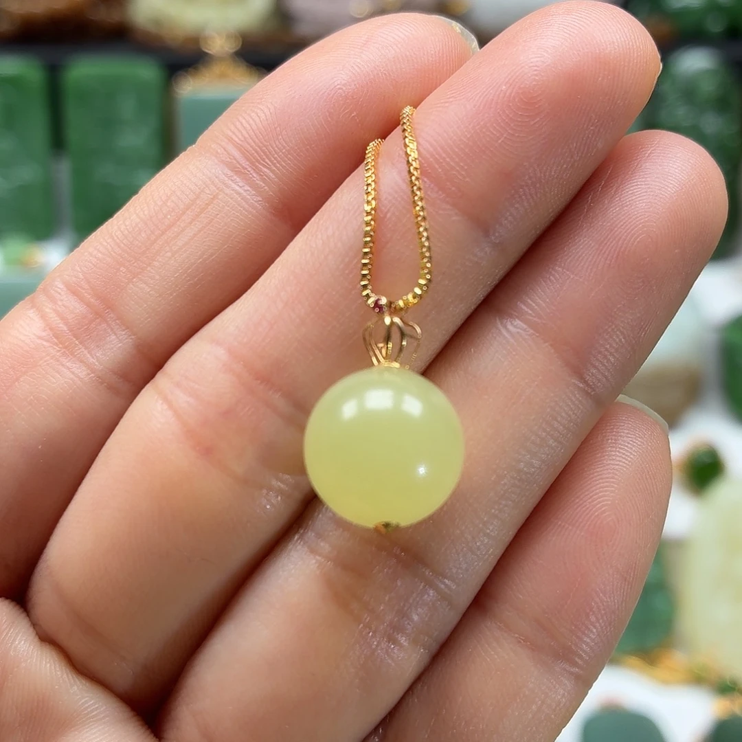 和田玉18K金镶嵌颈饰