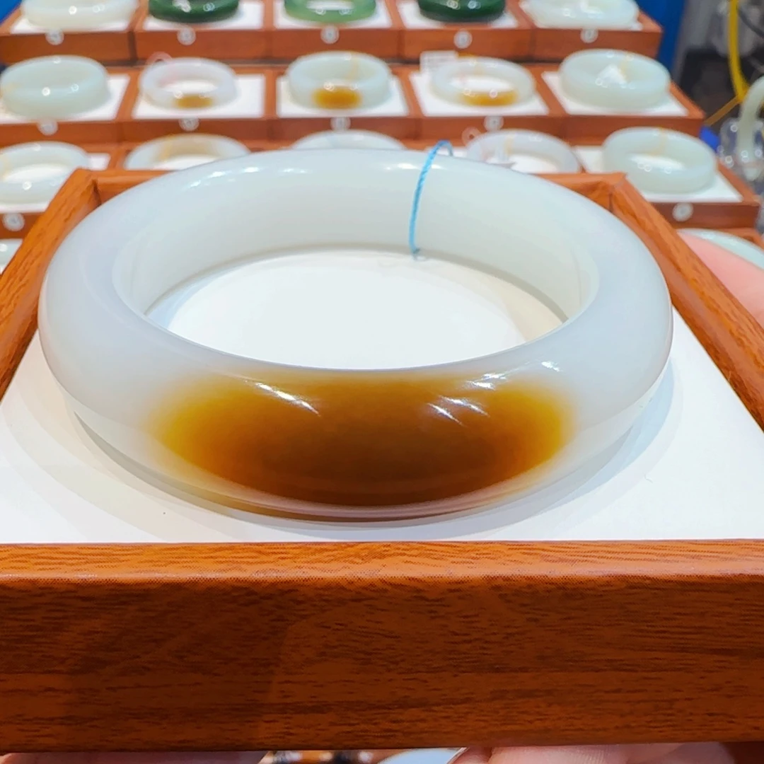 和田玉未镶嵌手镯传承级新疆且末糖白羊脂玉53 54 55