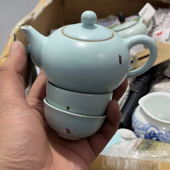 郑***装茶具默认微瑕瓷器、茶具、壶、摆件，介意勿拍