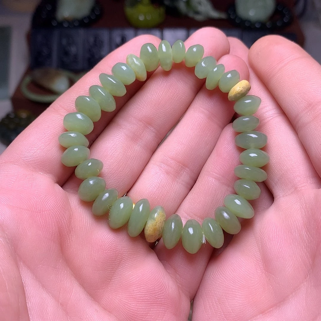 未镶嵌手链岫岩河磨玉（透闪石质玉）