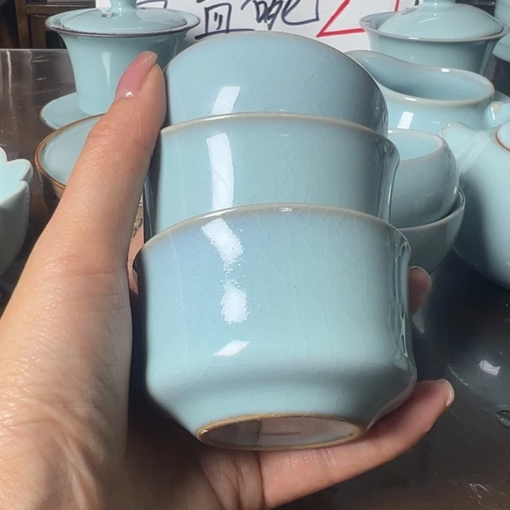 i*人9.9后错咯啦咯啦咯哦哦