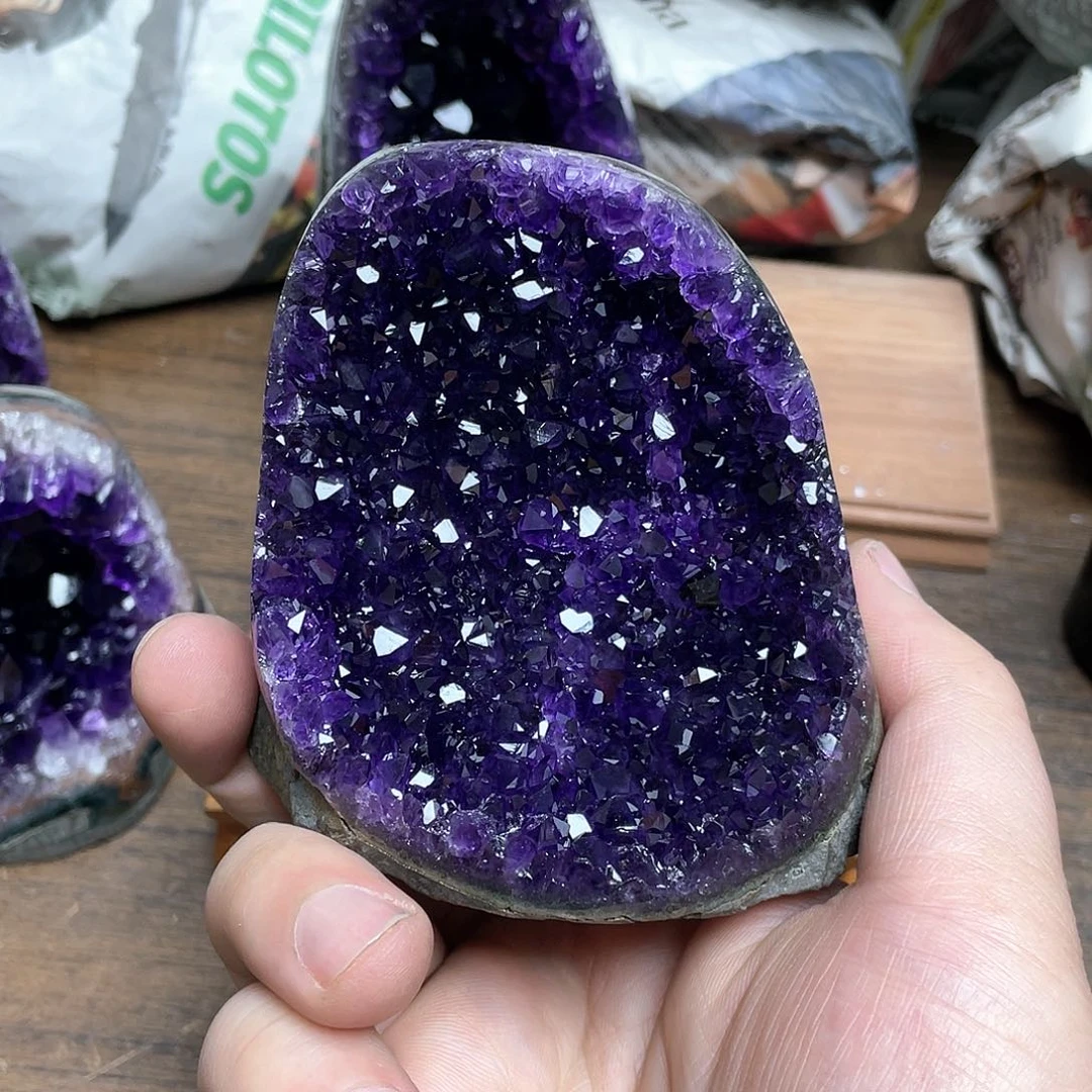 紫晶大型摆件（非配饰）未镶嵌震*