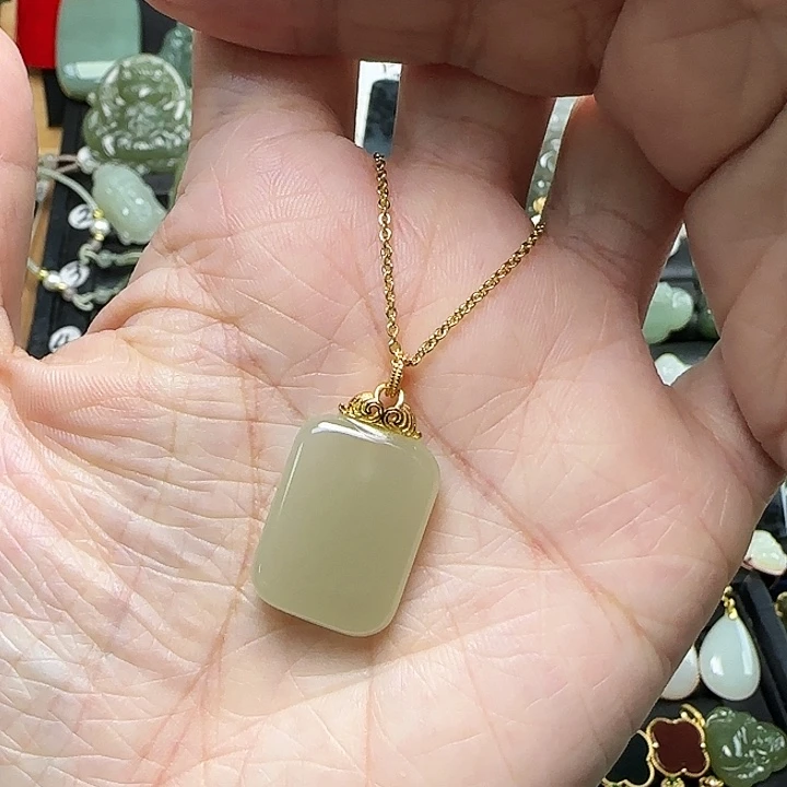 颈饰银S925镶嵌和田玉