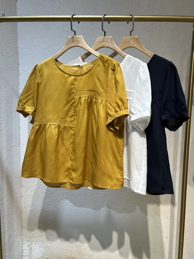 奈兮125 套头泡泡袖小衫