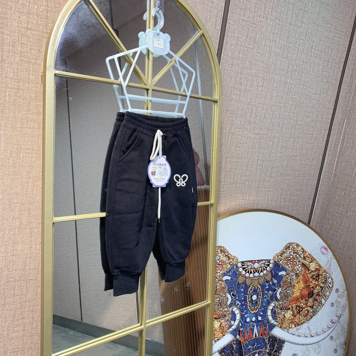 E454    宝宝黑色休闲裤子