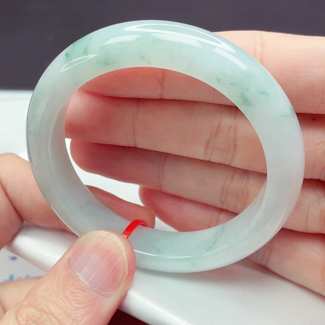 翡翠未镶嵌手镯53.6圈