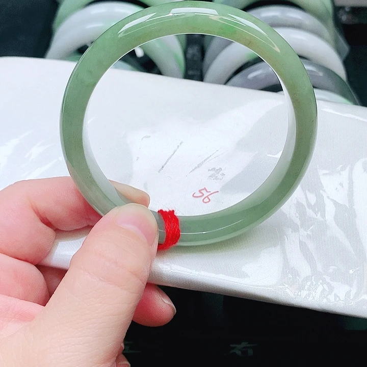 翡翠未镶嵌手镯87