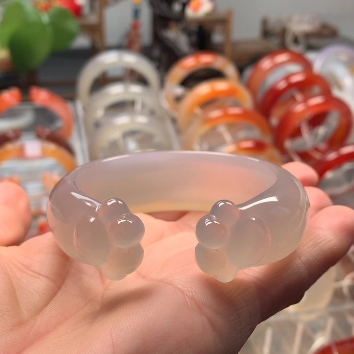 玛瑙/玉髓未镶嵌手镯