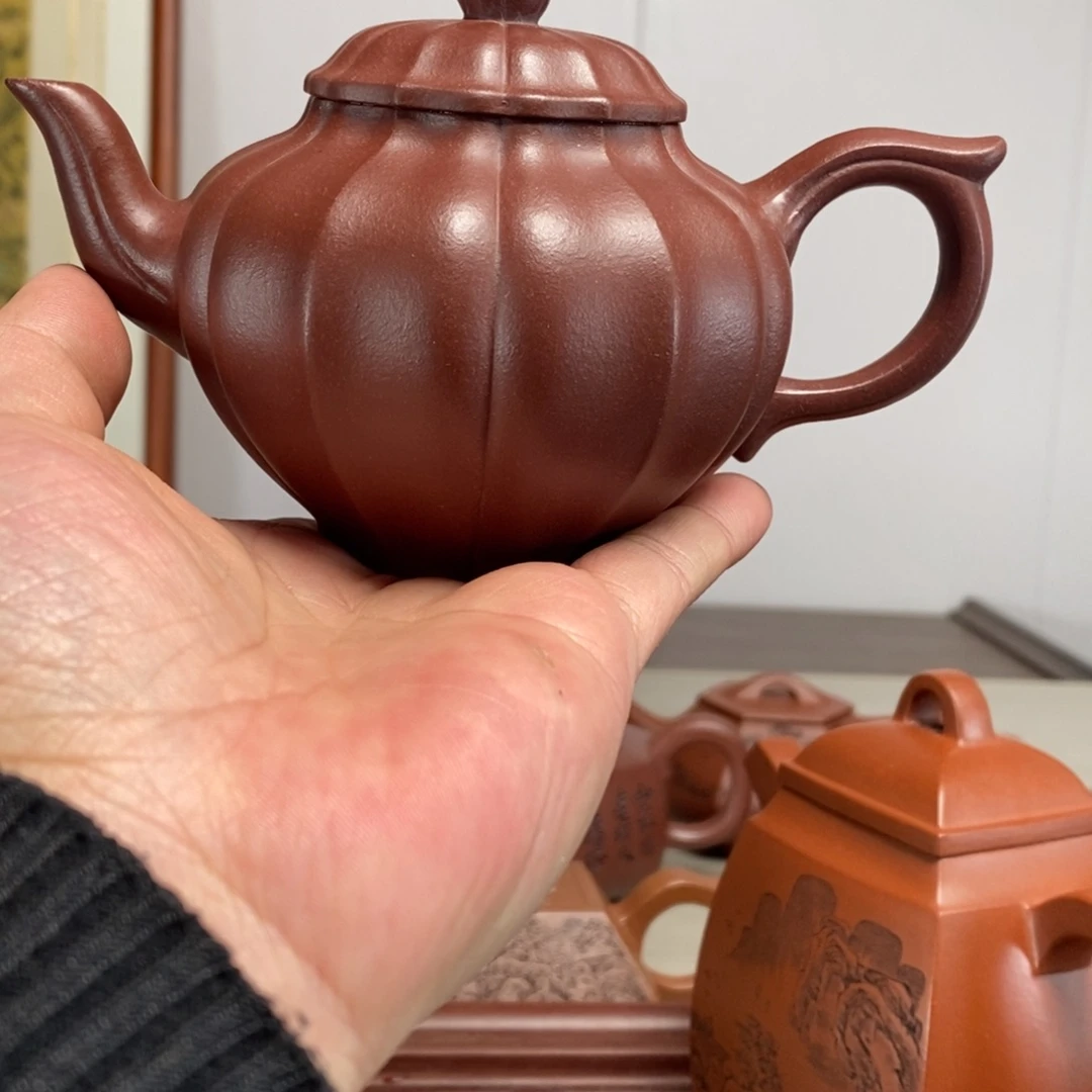 紫砂茶壶原矿泥料传统工艺制作