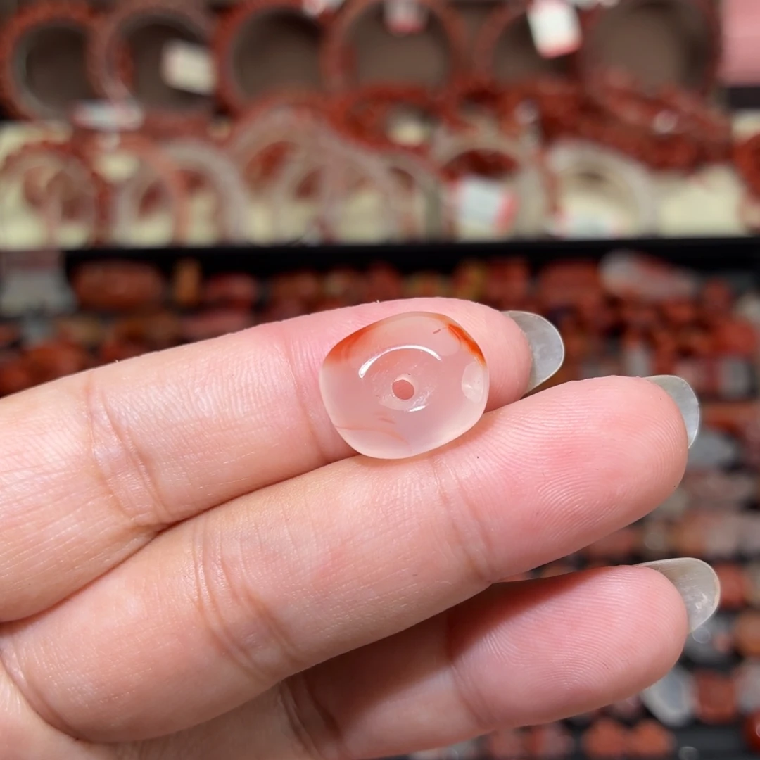 南红玛瑙未镶嵌颈饰藏扣