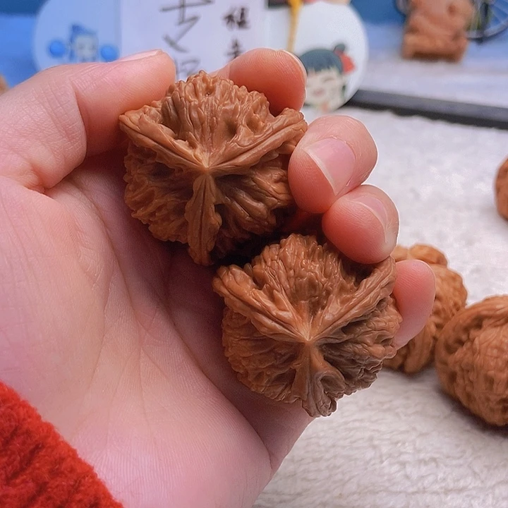 吊坠文玩核桃老*三棱