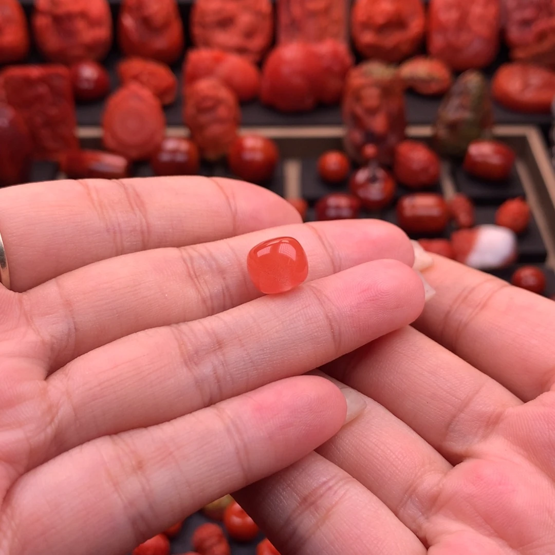 南红玛瑙南红保山原矿老型10mm未镶嵌