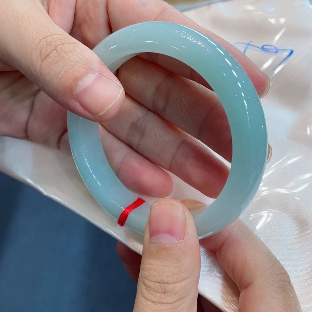 翡翠未镶嵌手镯手镯