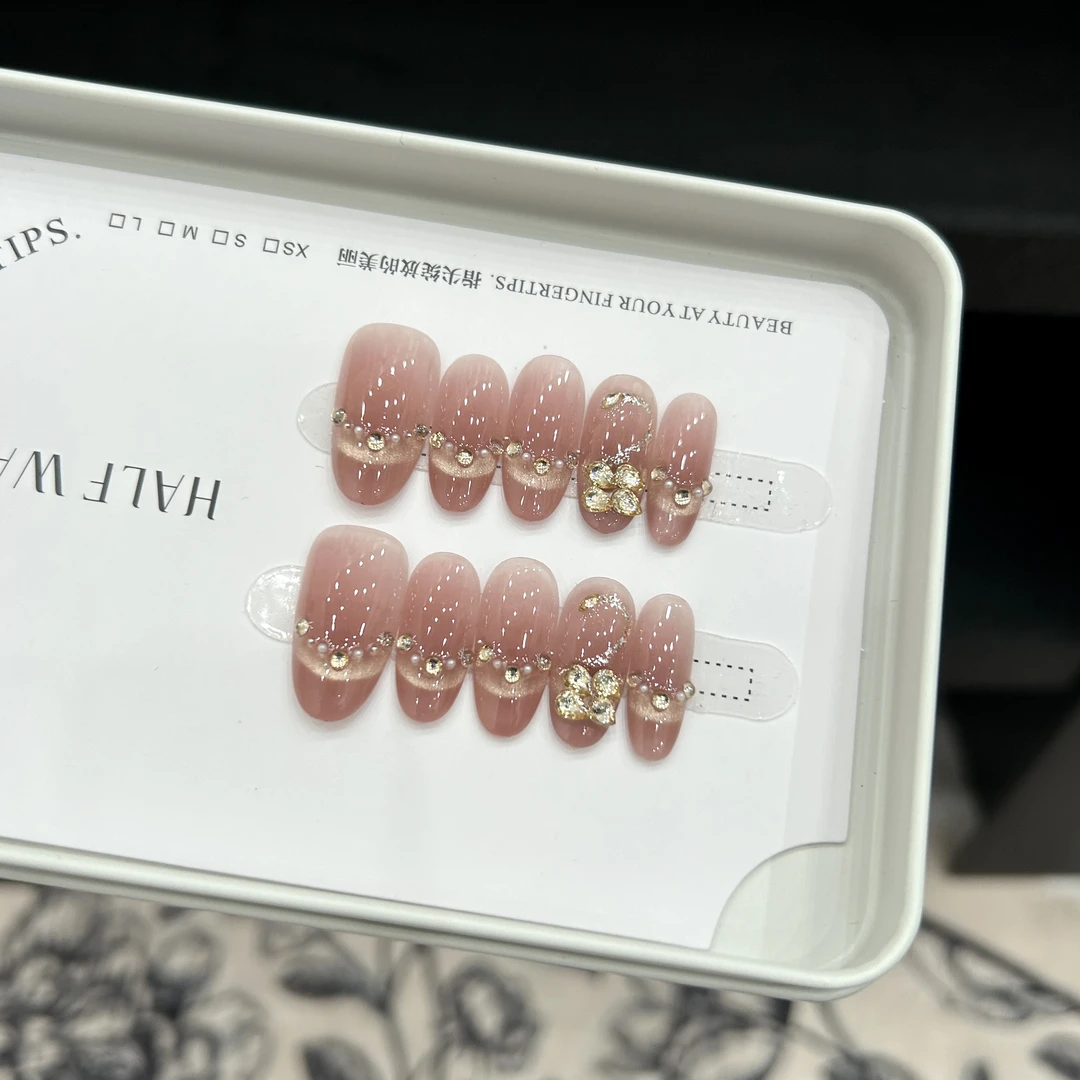 【金天鹅】蓝珊手工穿戴甲裸粉项链法式猫眼金色天鹅拼钻轻奢高级