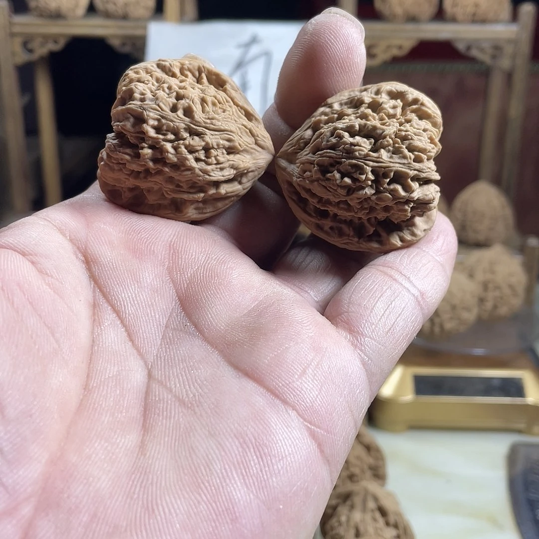 桃核吊坠D****s文玩核桃南将石