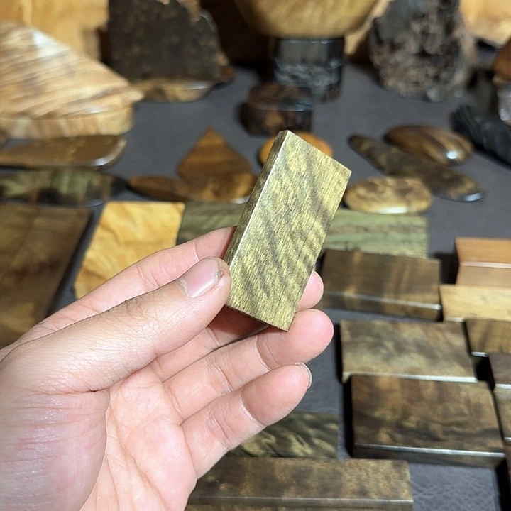 壹***德阴沉木直播间一物一拍截图