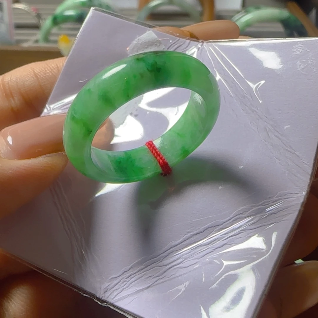 翡翠戒指未镶嵌翡翠350