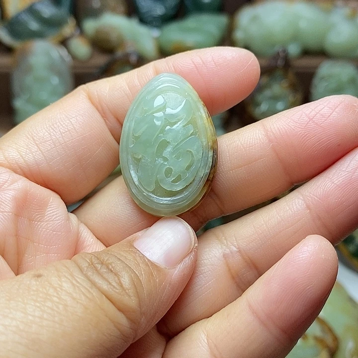 岫岩河磨玉（透闪石质玉）未镶嵌颈饰