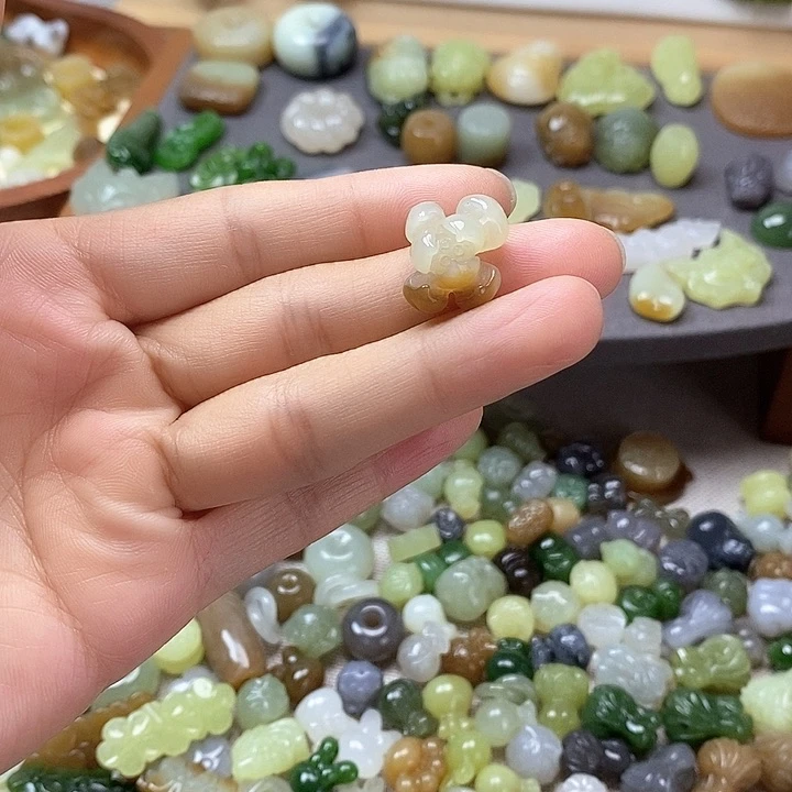 未镶嵌和田玉挂件