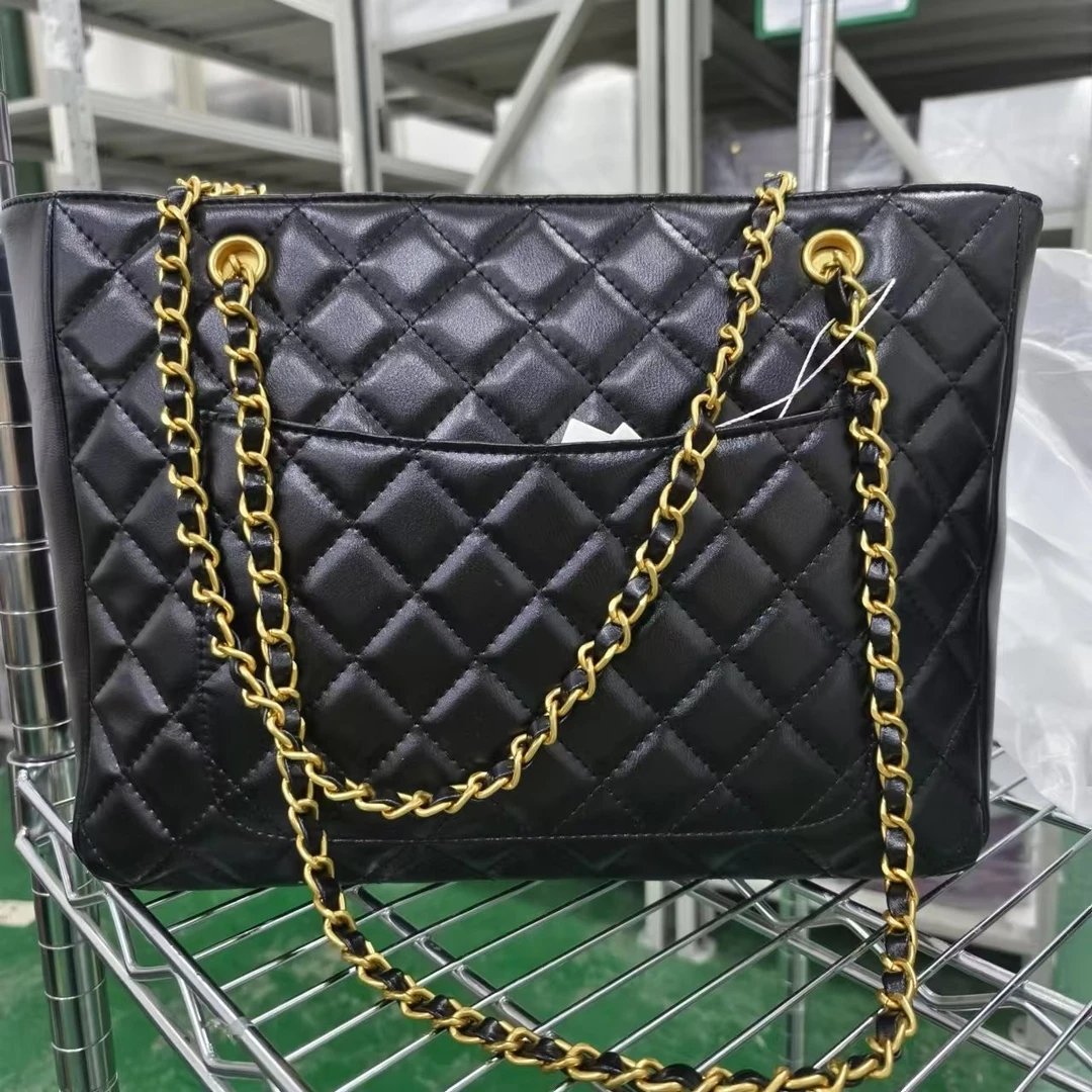 时尚新款真皮女包斜挎包 10992 黑色