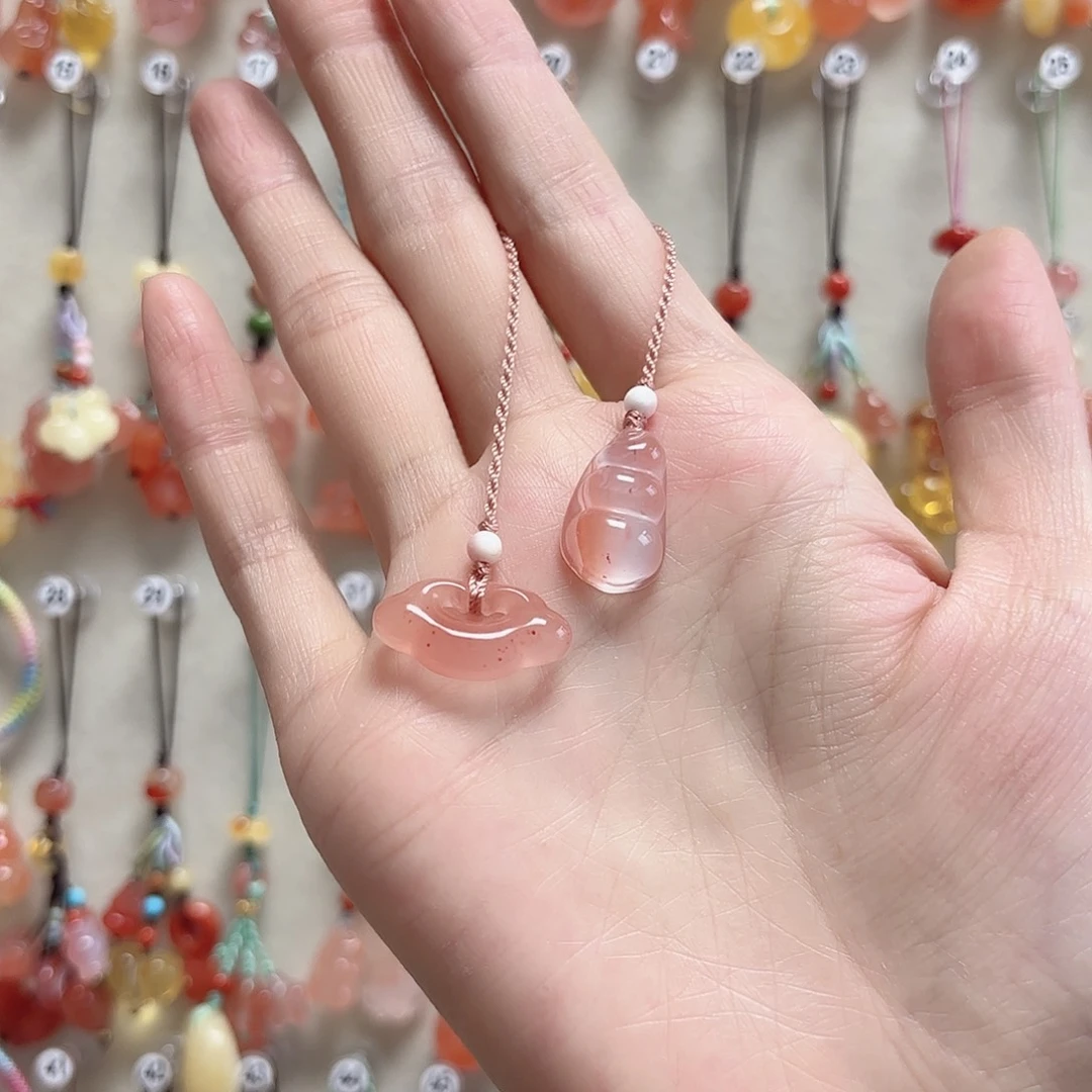 南红玛瑙未镶嵌吊坠(赠链)