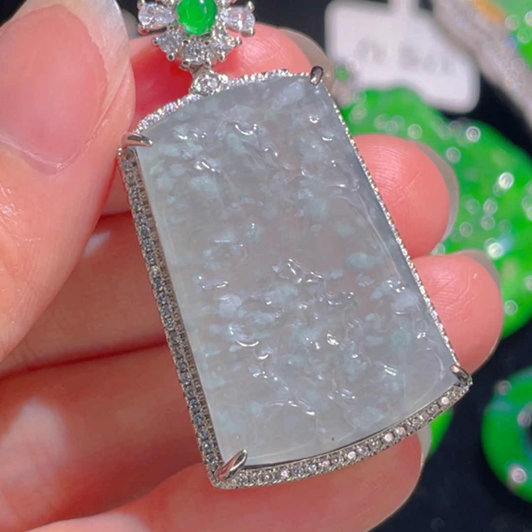 翡翠吊坠(不含链)未镶嵌