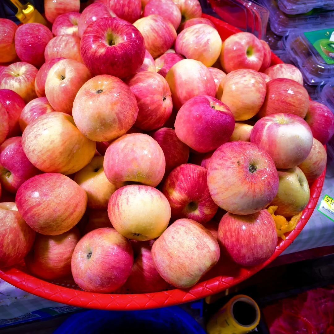 【今年新果】陕西洛川红富士，好吃！35元4斤！陕西省